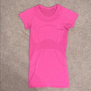 Lululemon Swiftly Tech Short Sleeve